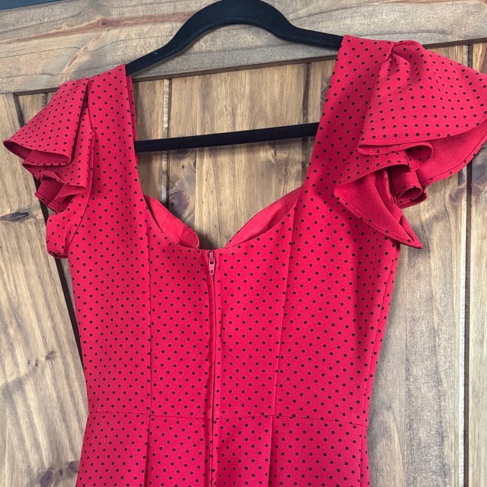 Stop Staring! ❤️ Polka Dot Midi Dress with Ruffle Shoulders - Picture 4 of 8